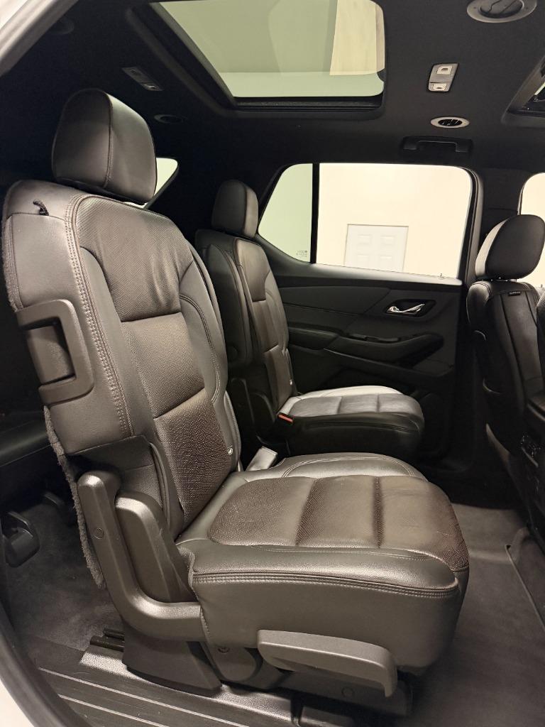 2022 Chevrolet Traverse - $28,950