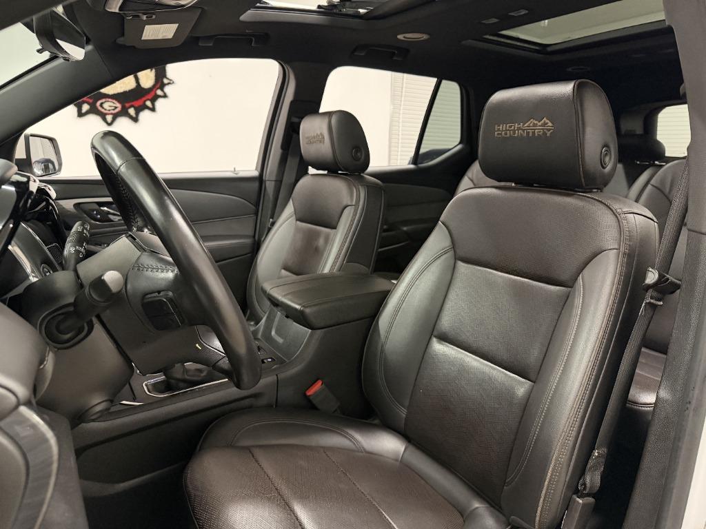 2022 Chevrolet Traverse - $28,950