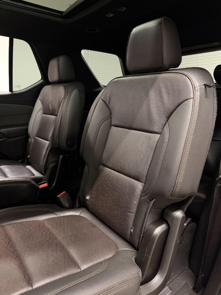 2022 Chevrolet Traverse - $28,950