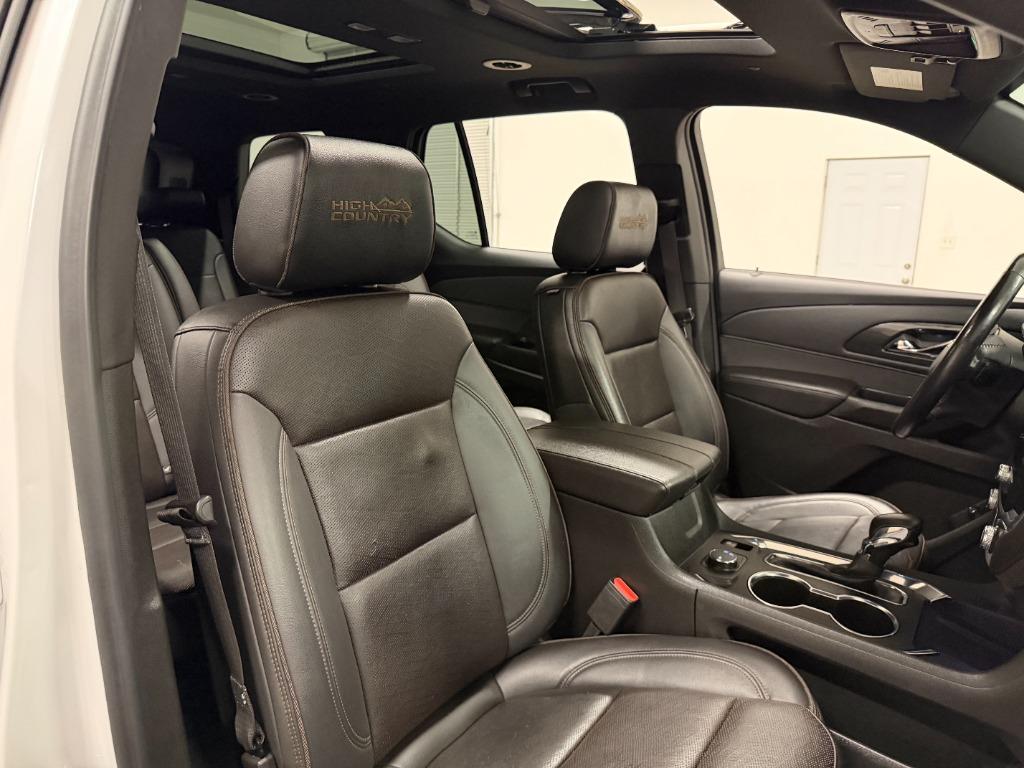 2022 Chevrolet Traverse - $28,950