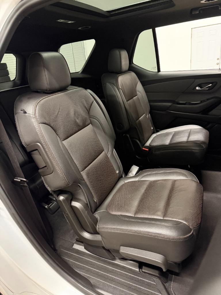 2022 Chevrolet Traverse - $28,950