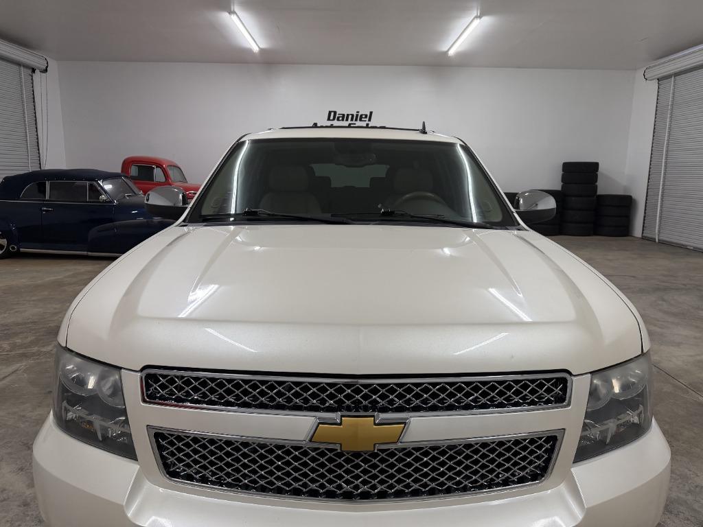 2013 Chevrolet Suburban - $9,349