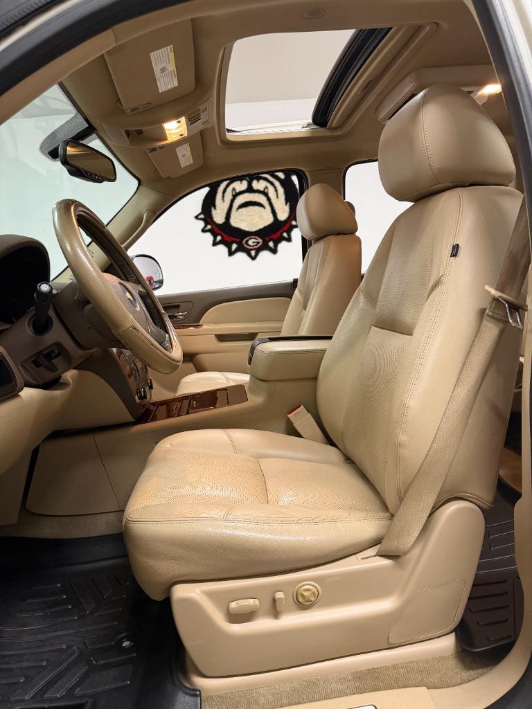 2013 Chevrolet Suburban - $9,349