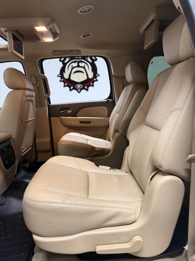 2013 Chevrolet Suburban - $9,349