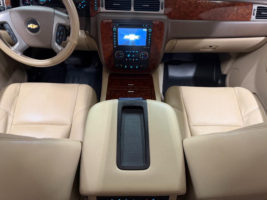 2013 Chevrolet Suburban - $9,349