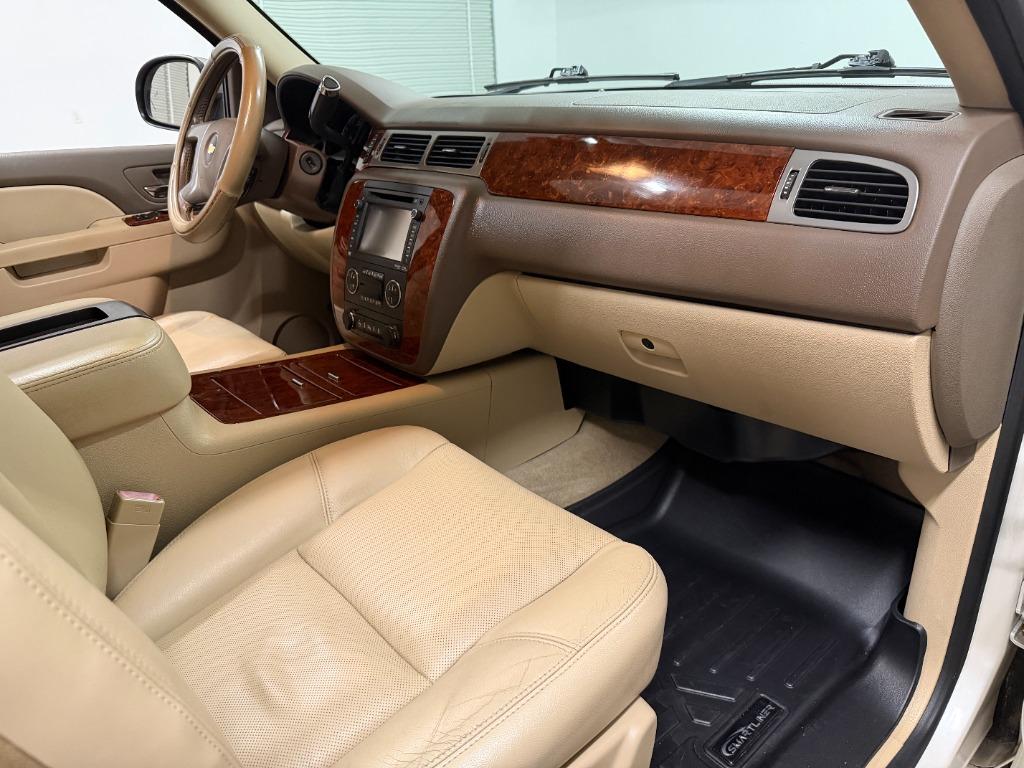 2013 Chevrolet Suburban - $9,349