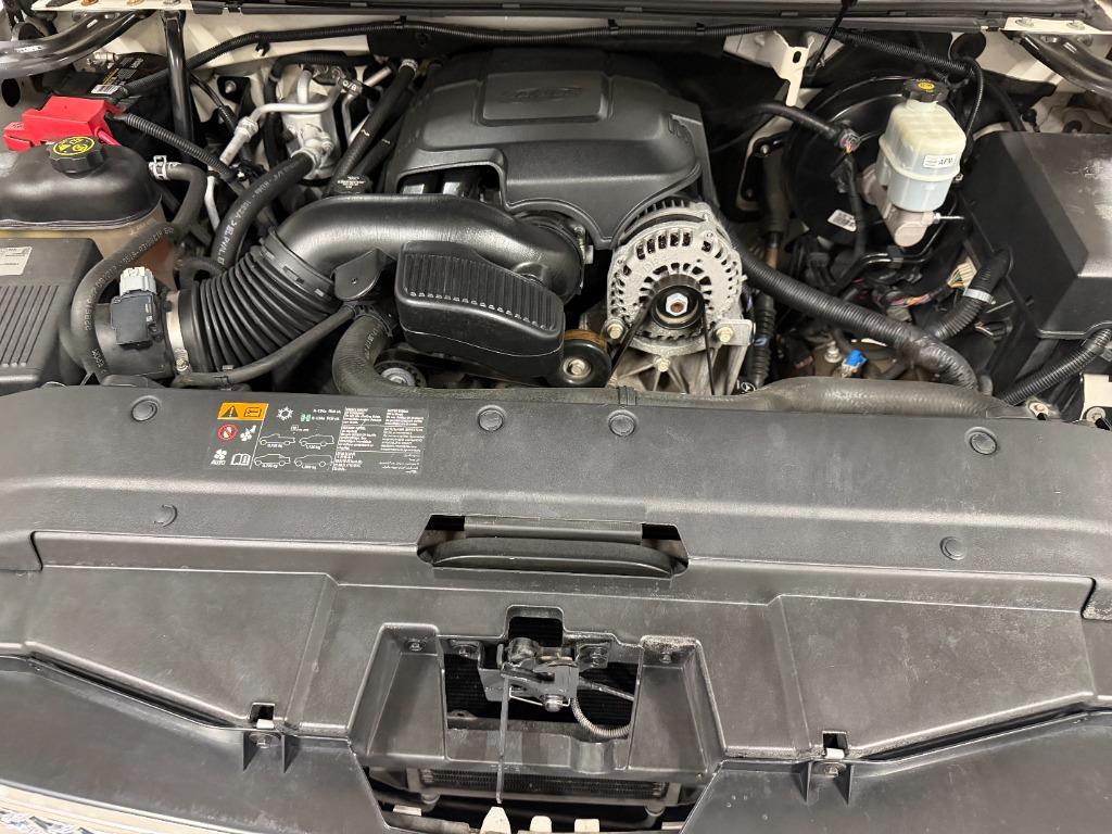 2013 Chevrolet Suburban - $9,349