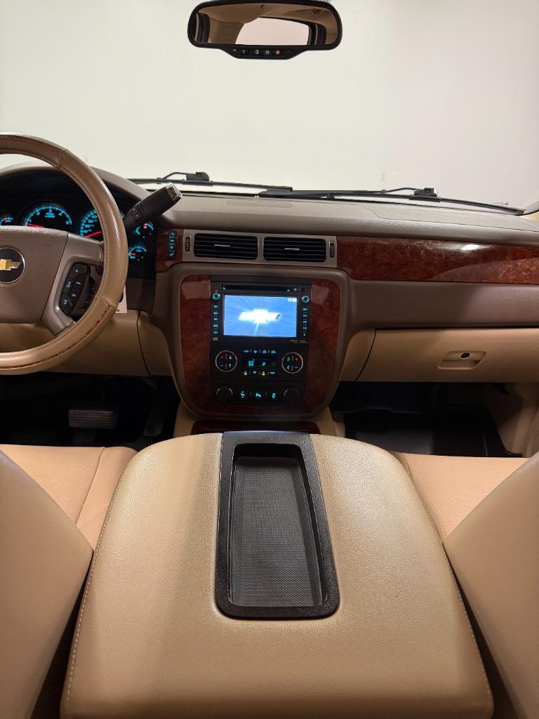 2013 Chevrolet Suburban - $9,349