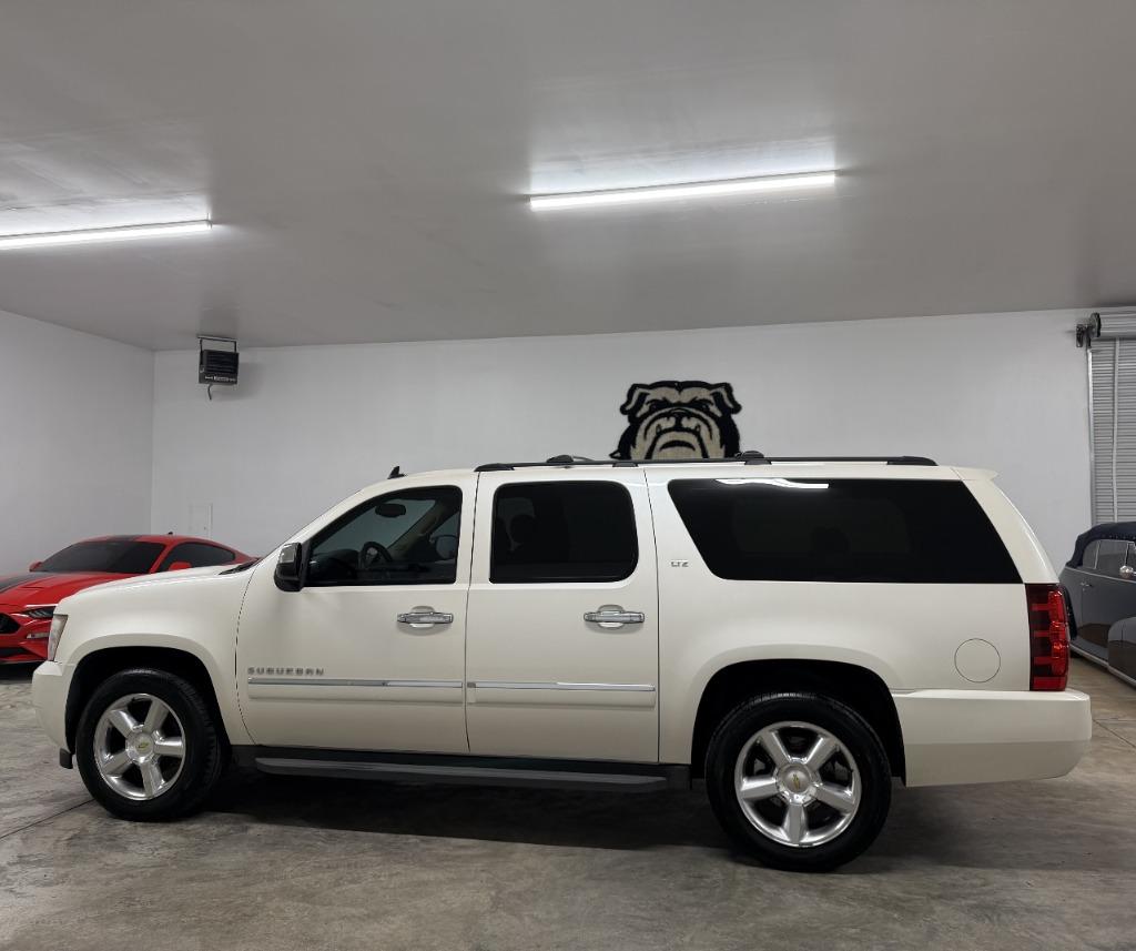 2013 Chevrolet Suburban - $9,349
