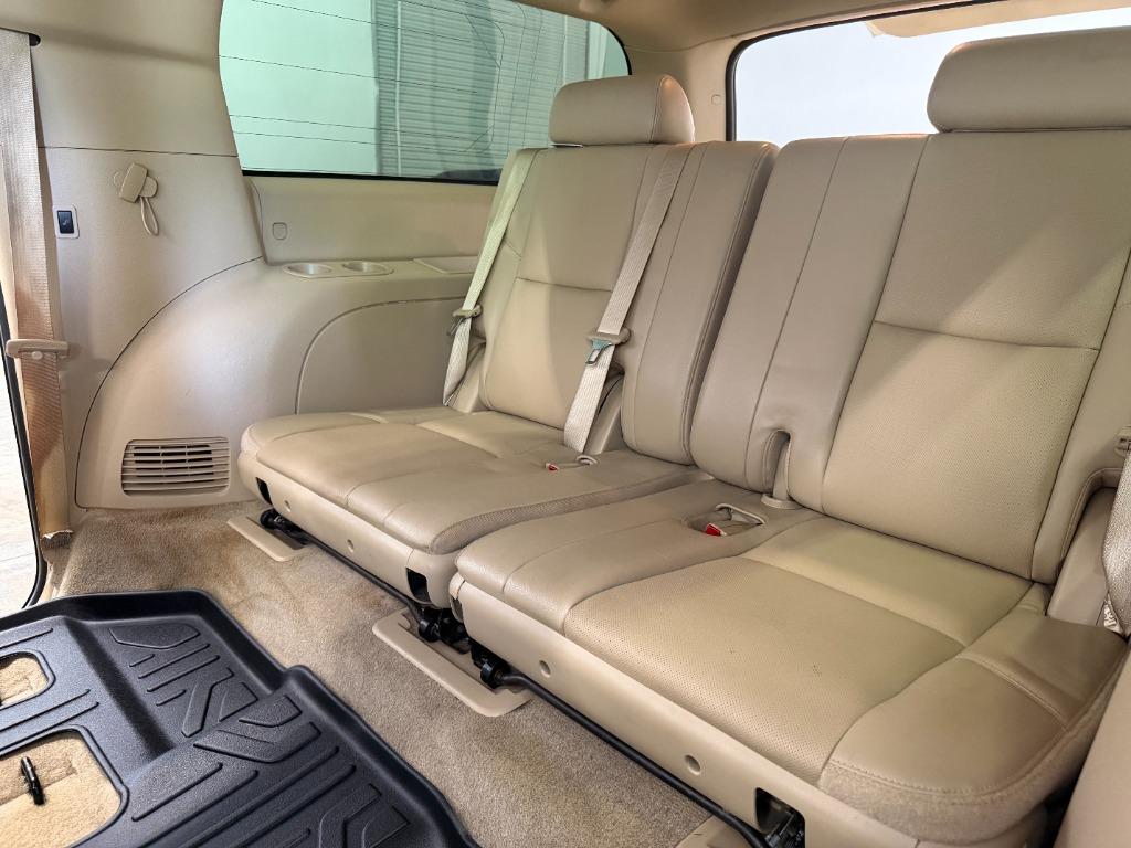 2013 Chevrolet Suburban - $9,349