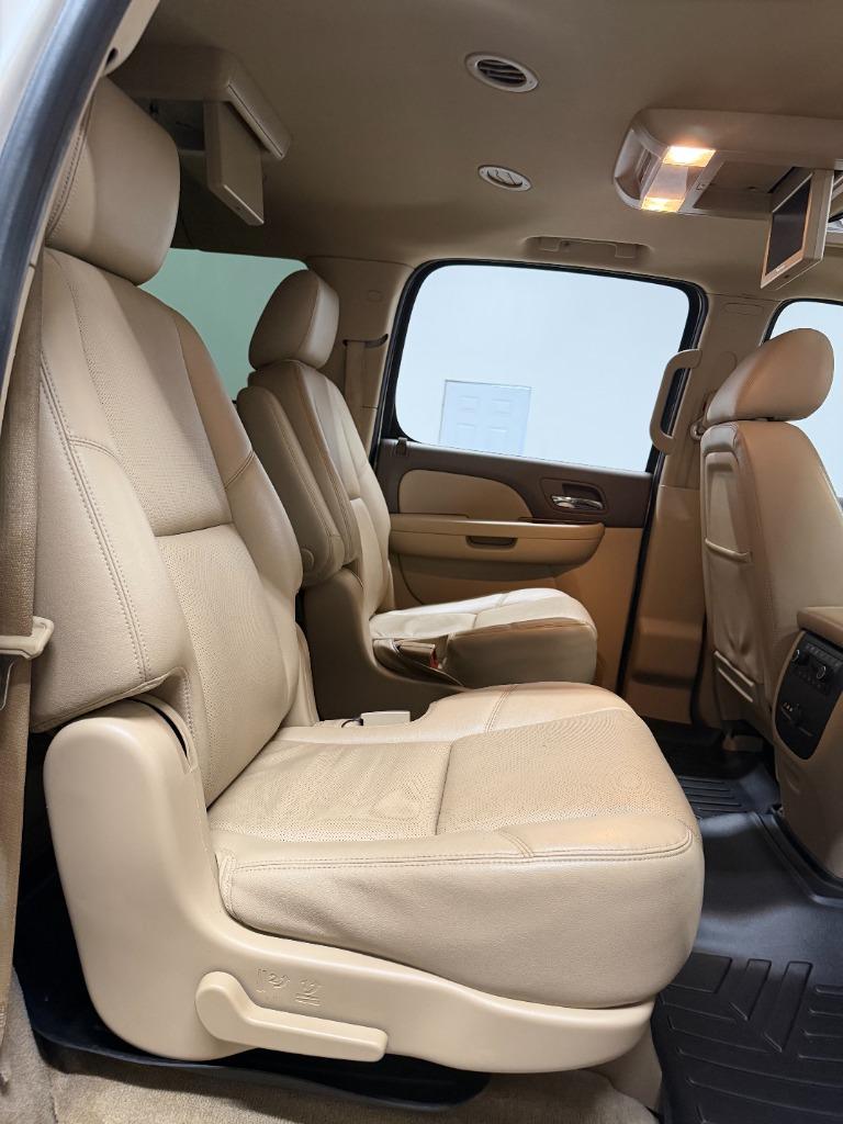 2013 Chevrolet Suburban - $9,349