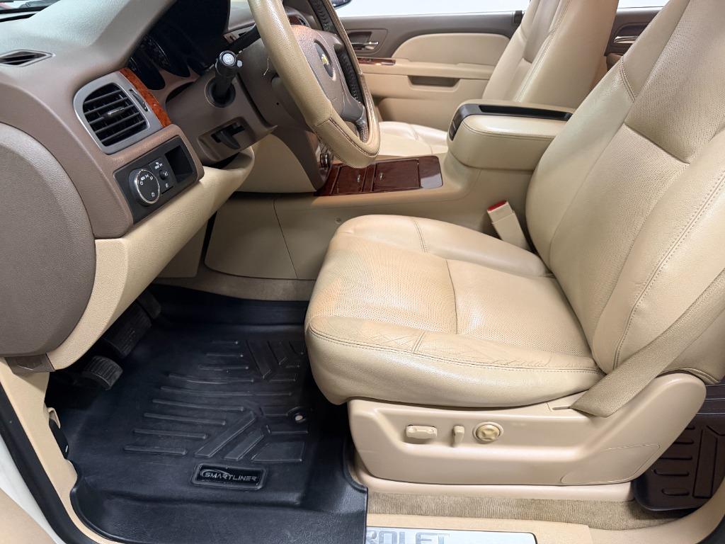 2013 Chevrolet Suburban - $9,349