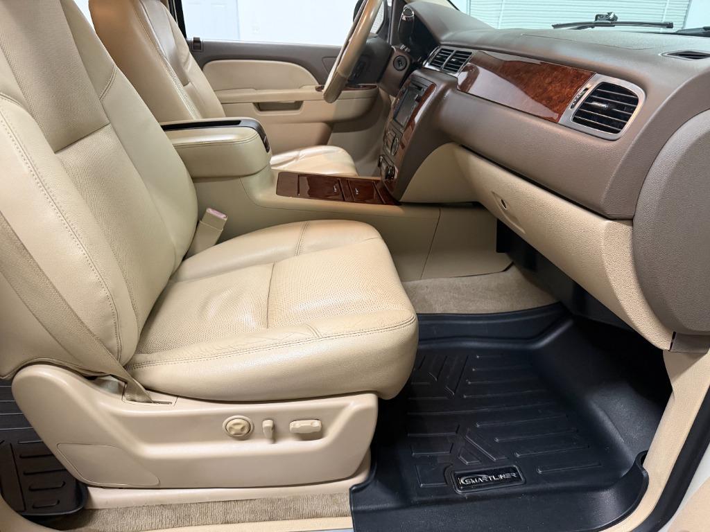 2013 Chevrolet Suburban - $9,349