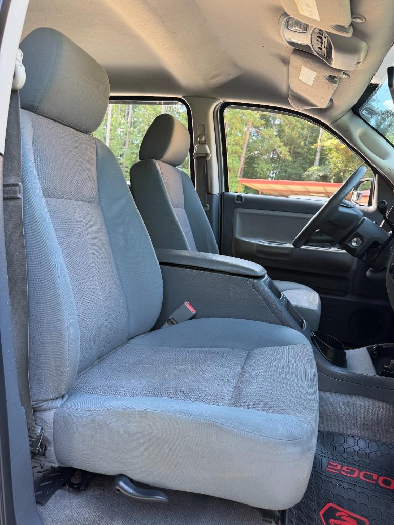 2005 Dodge Dakota - $7,950