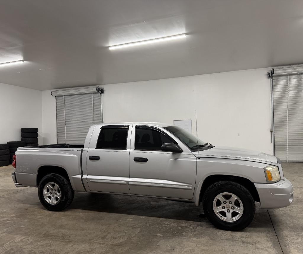 2005 Dodge Dakota - $7,950