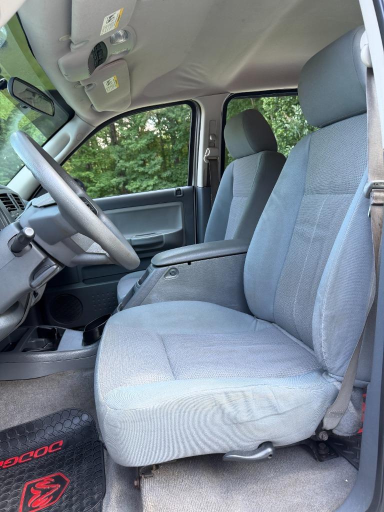 2005 Dodge Dakota - $7,950