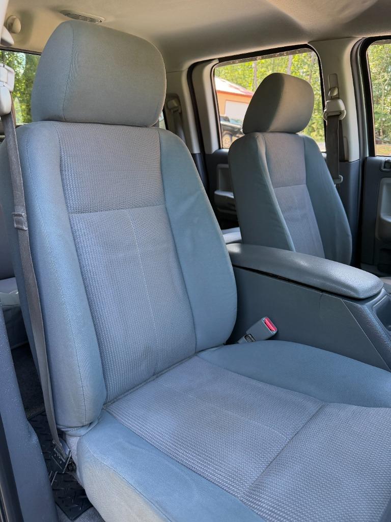 2005 Dodge Dakota - $7,950