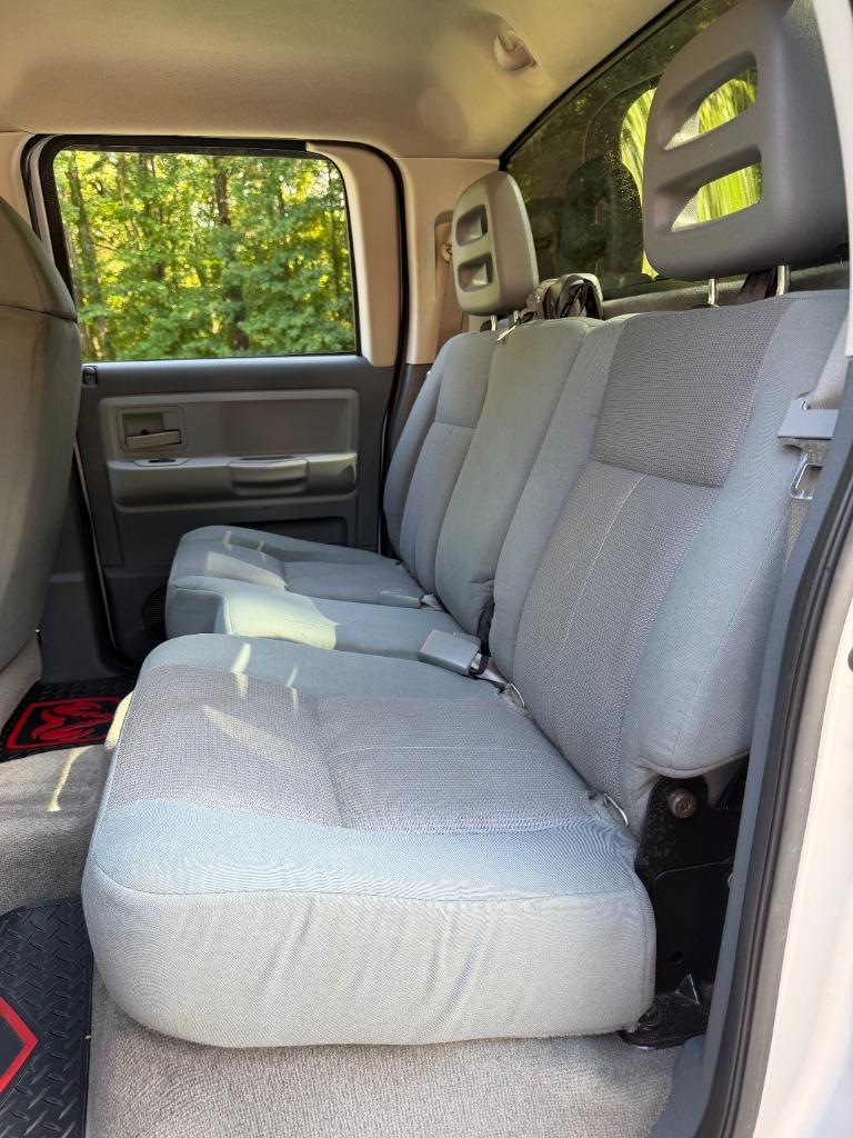 2005 Dodge Dakota - $7,950
