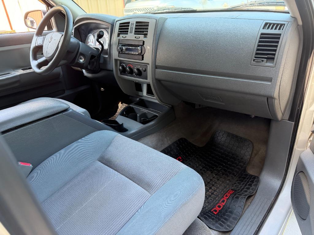 2005 Dodge Dakota - $7,950