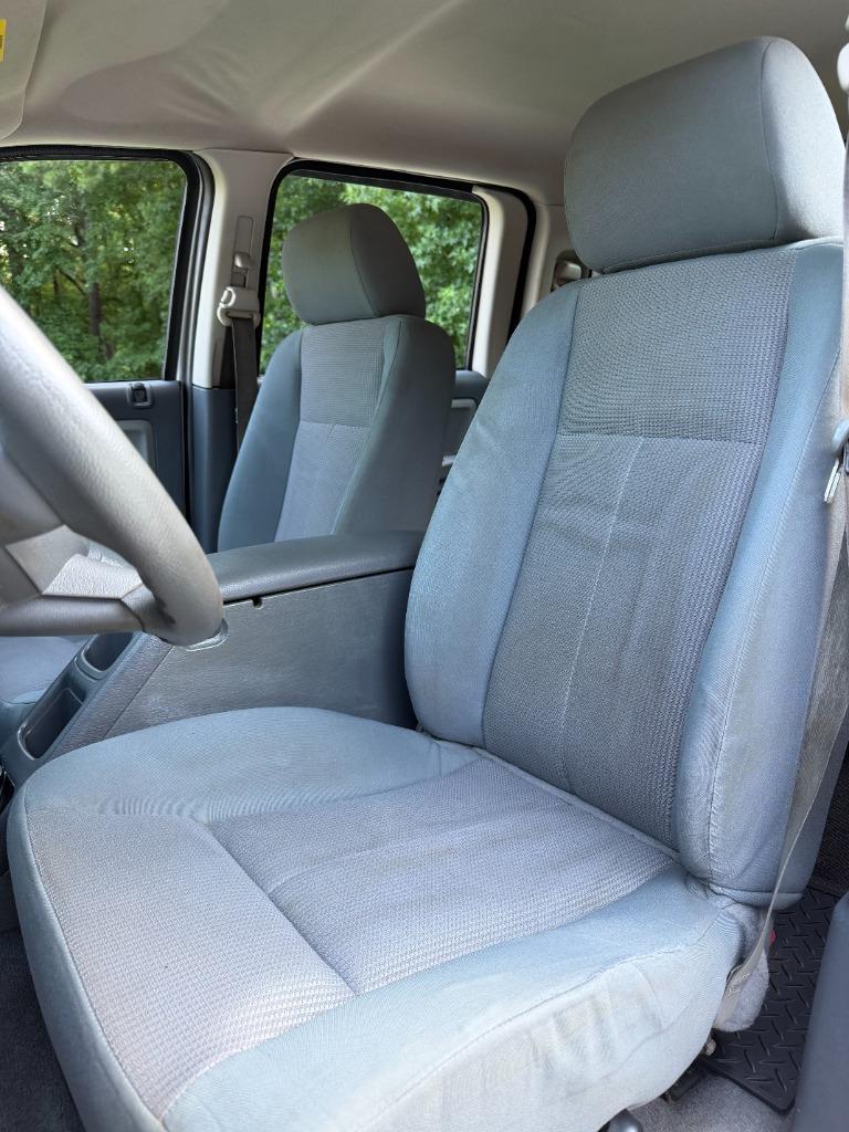 2005 Dodge Dakota - $7,950