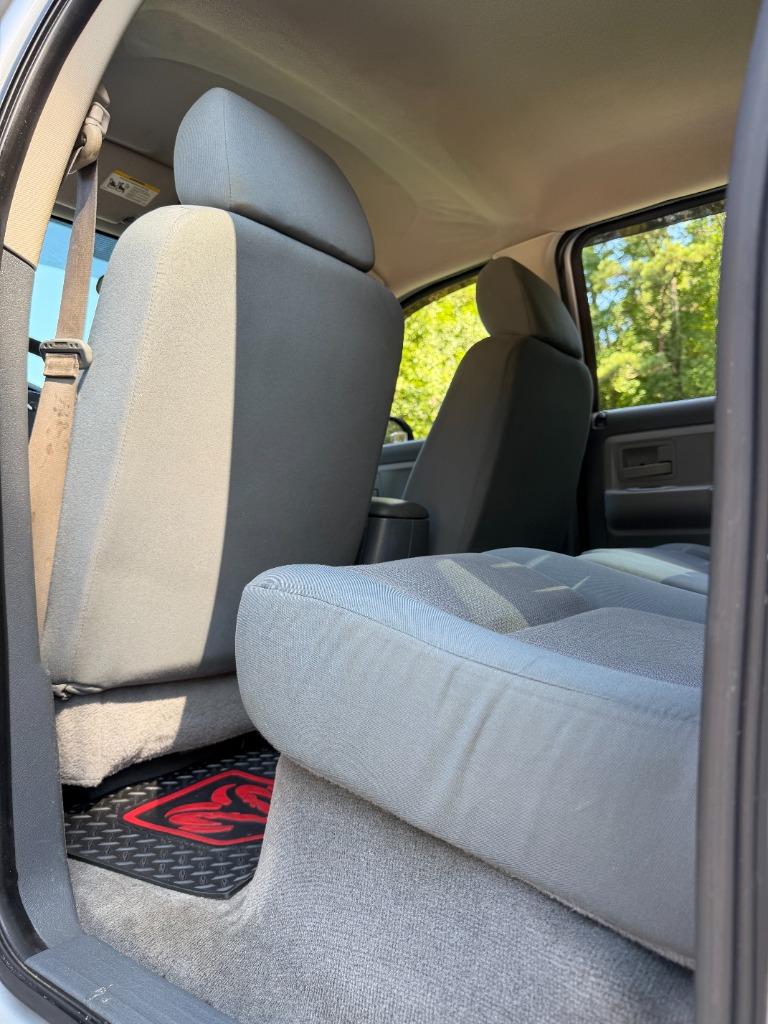 2005 Dodge Dakota - $7,950