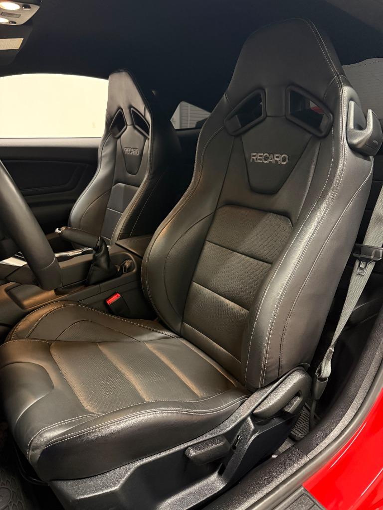 2021 Ford GT - $35,750