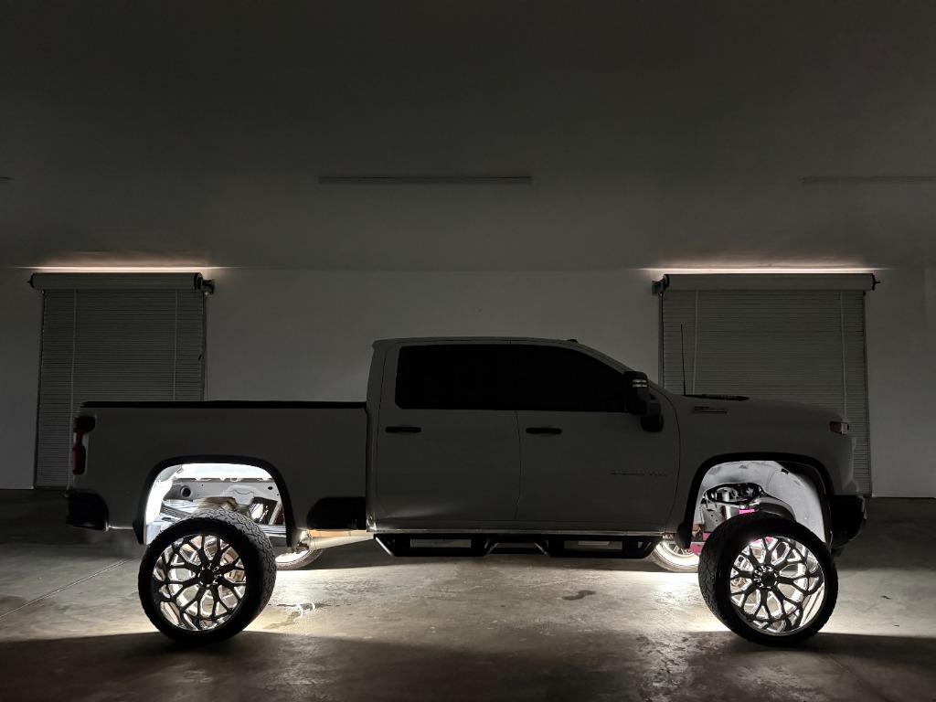 2025 Chevrolet Silverado 2500HD Custom Z71 Crew Cab 4WD - $50,950