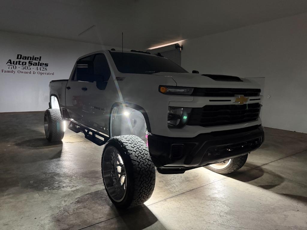 2025 Chevrolet Silverado 2500HD Custom Z71 Crew Cab 4WD - $50,950