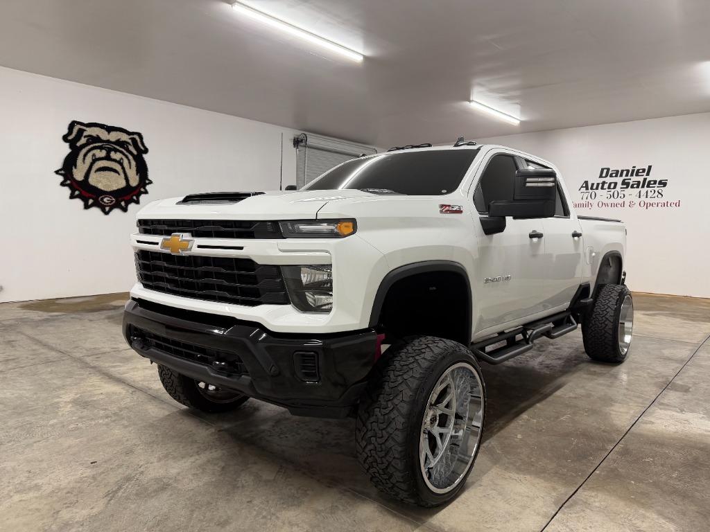 2025 Chevrolet Silverado 2500HD Custom Z71 Crew Cab 4WD - $50,950