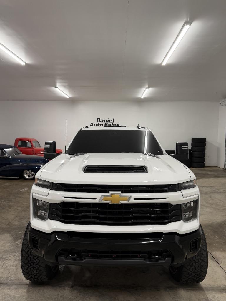 2025 Chevrolet Silverado 2500HD Custom Z71 Crew Cab 4WD - $50,950