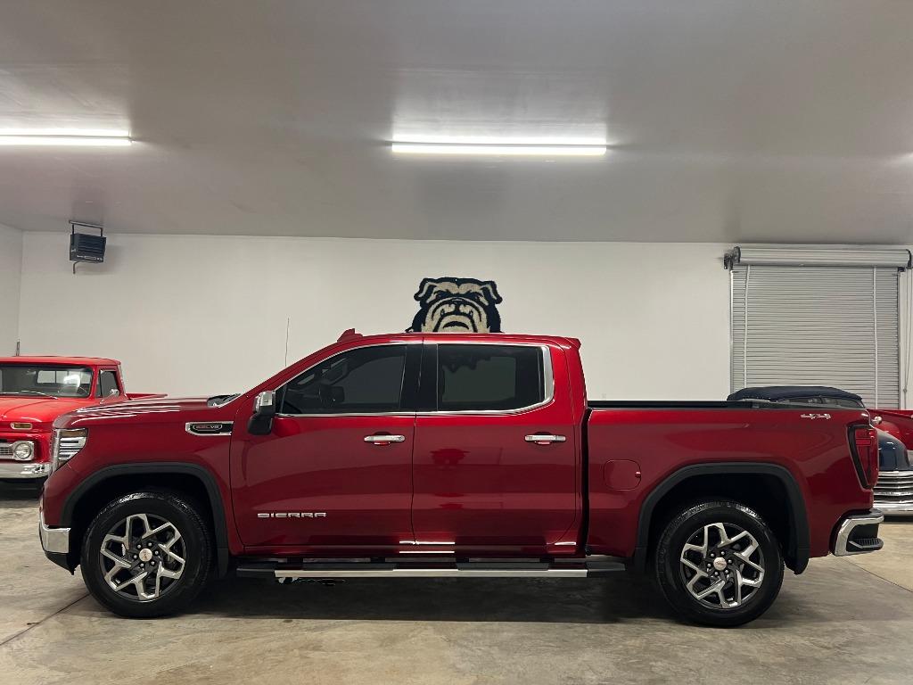 2023 GMC Sierra 1500 - $44,500
