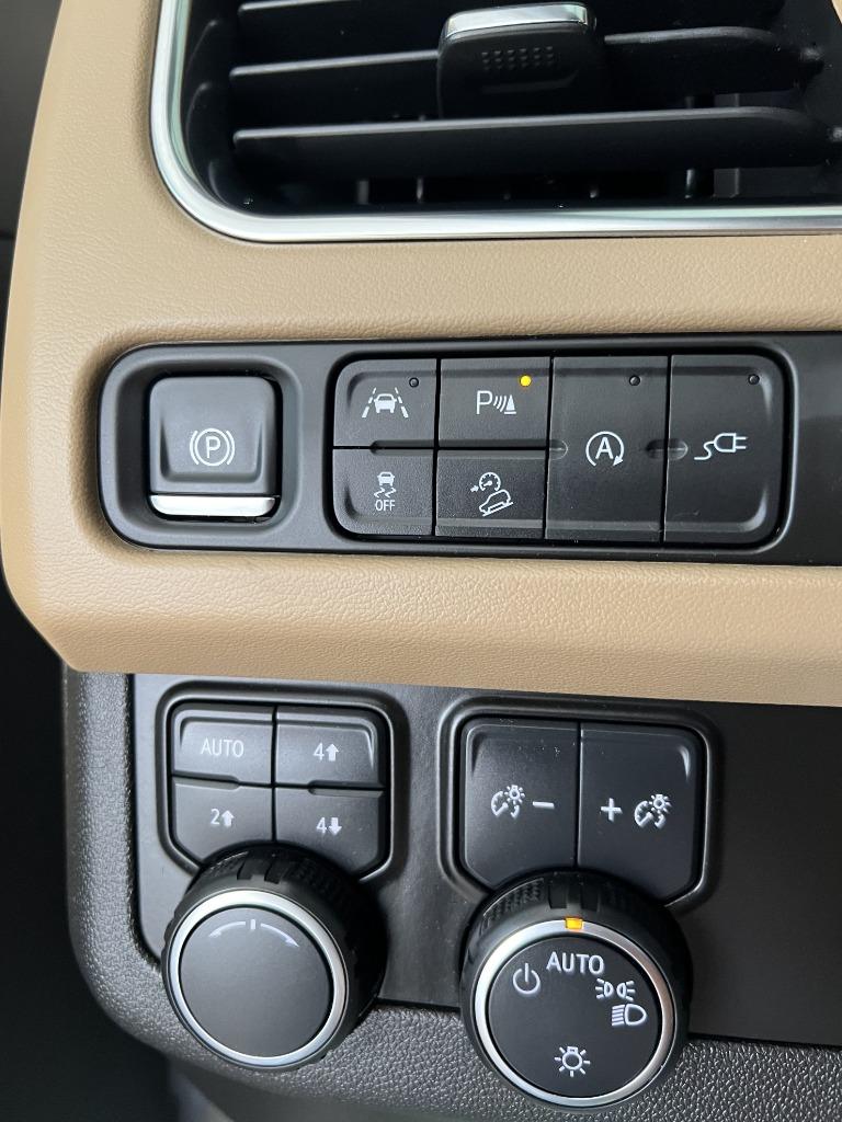 2021 Chevrolet Suburban - $40,950