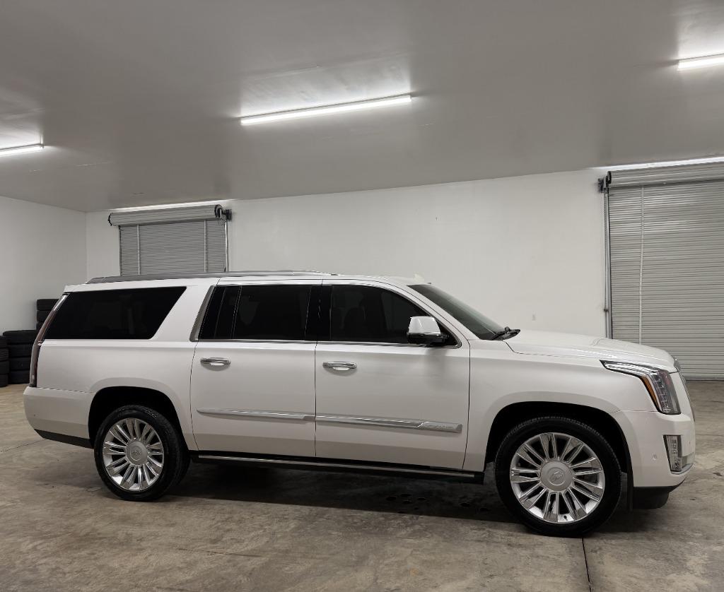2017 Cadillac Escalade - $19,950