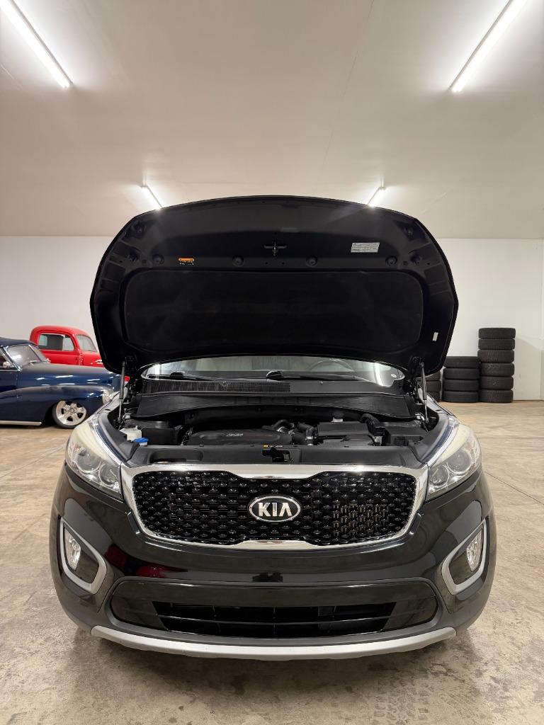 2017 Kia Sorento - $14,425