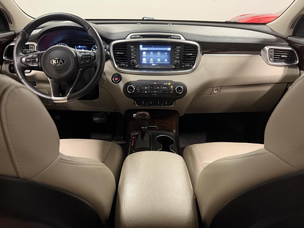 2017 Kia Sorento - $14,425