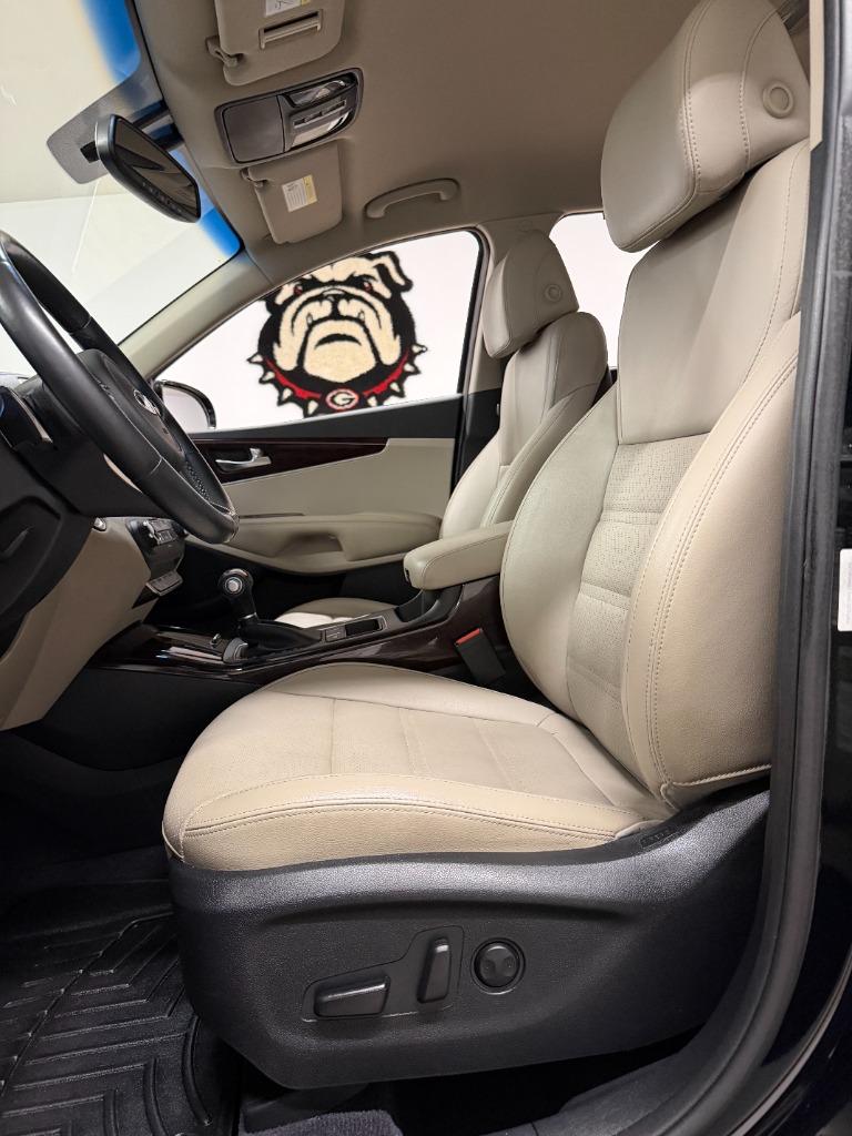 2017 Kia Sorento - $14,425