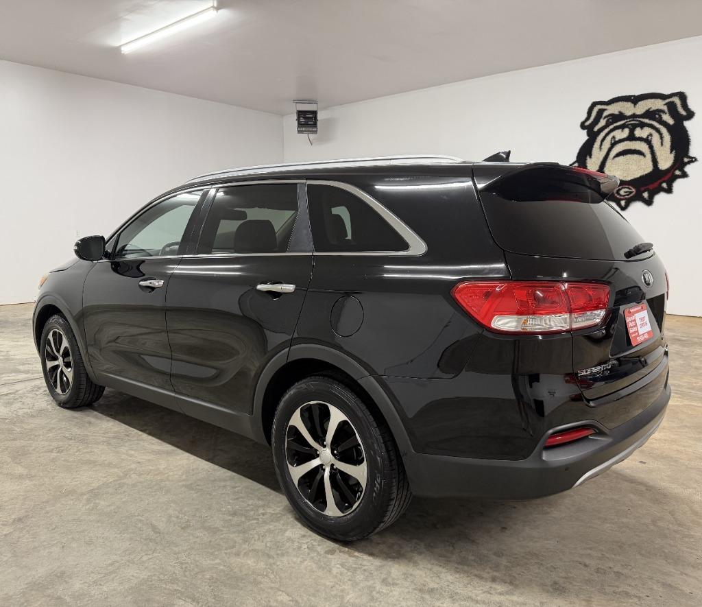 2017 Kia Sorento - $14,425