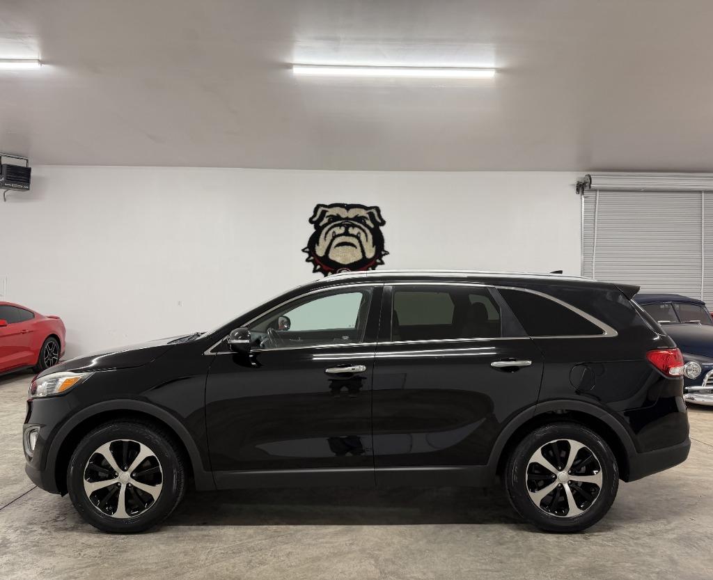 2017 Kia Sorento - $14,425