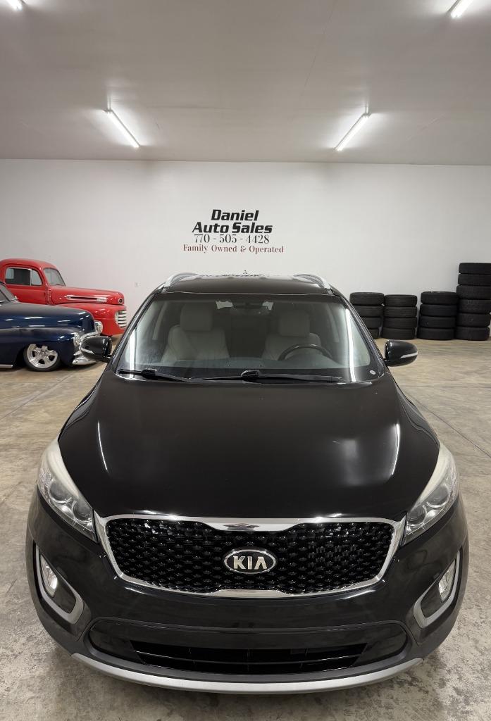 2017 Kia Sorento - $14,425