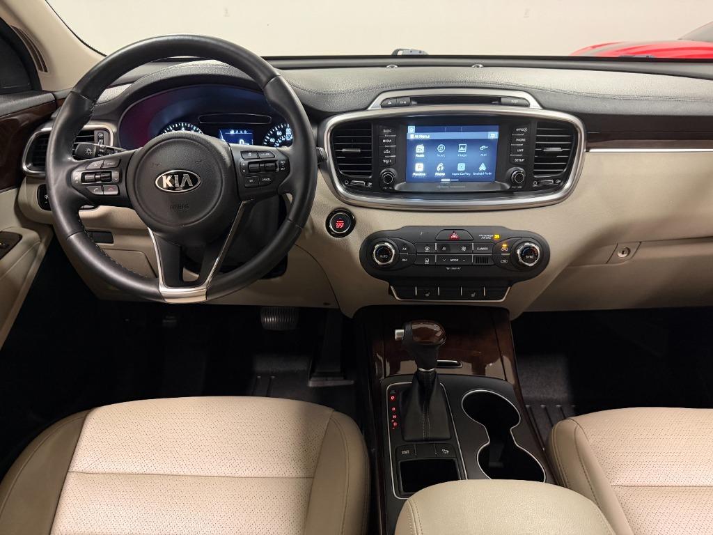 2017 Kia Sorento - $14,425