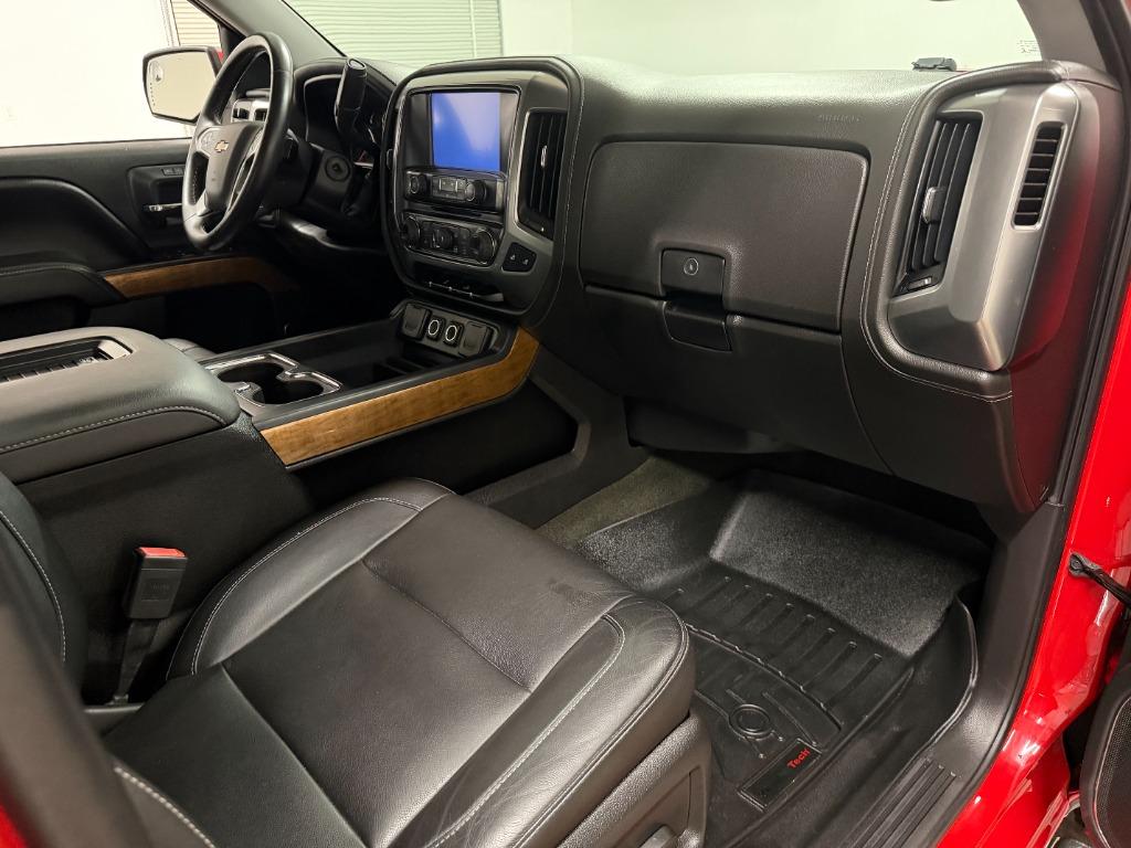 2017 Chevrolet Silverado - $26,950