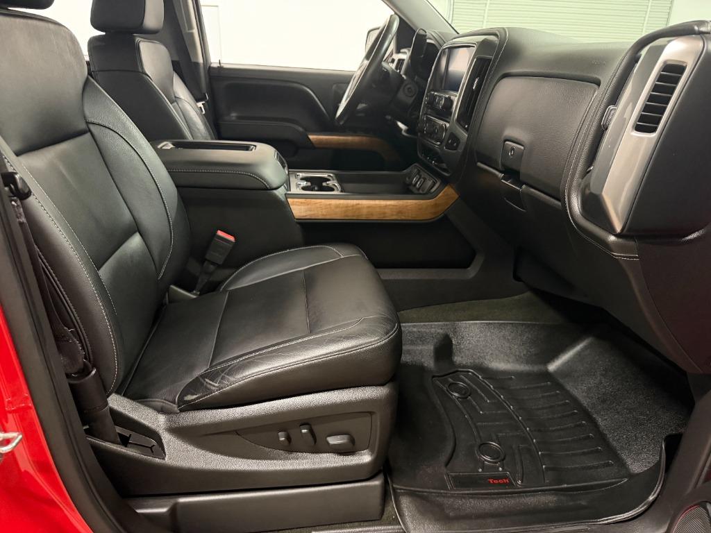 2017 Chevrolet Silverado - $26,950