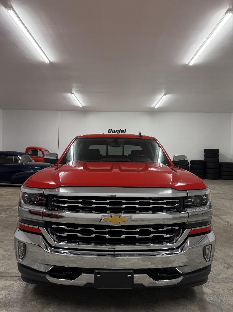 2017 Chevrolet Silverado - $26,950