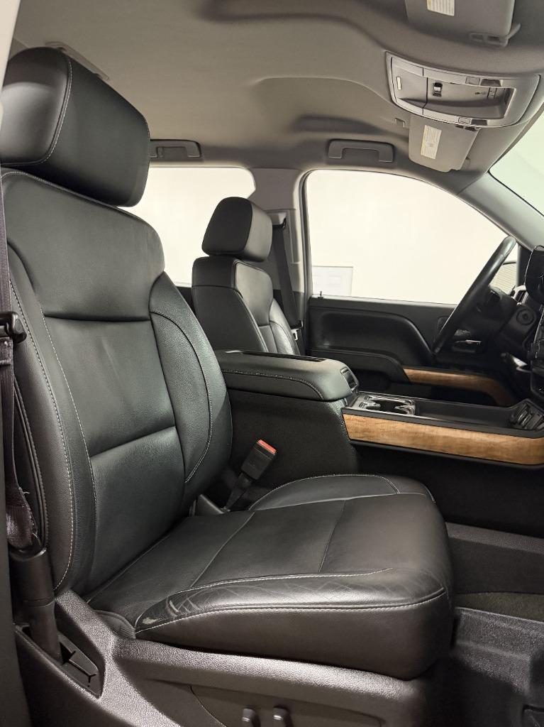 2017 Chevrolet Silverado - $26,950