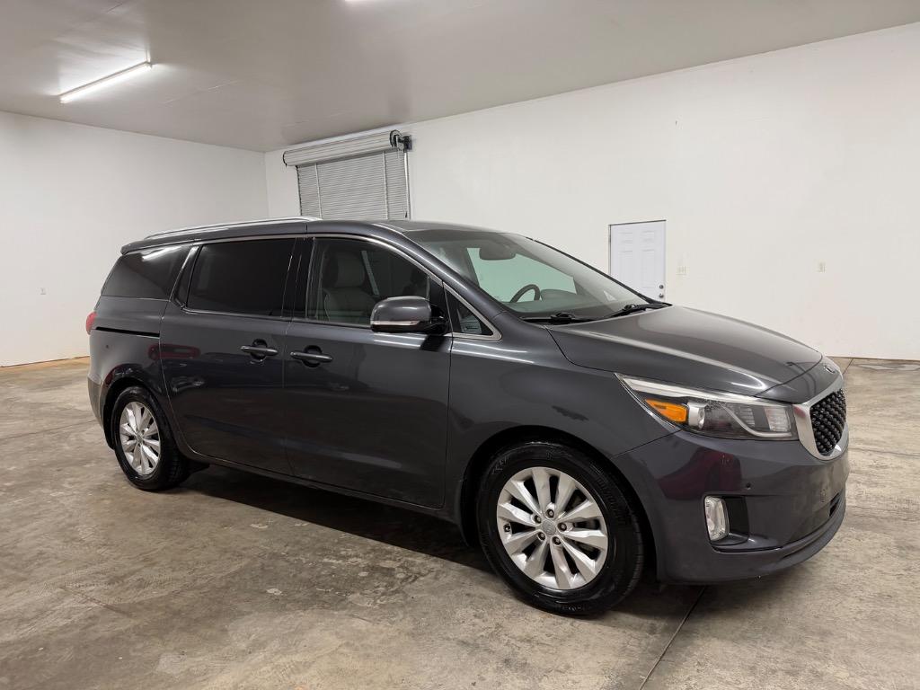 2018 Kia Sedona - $12,950