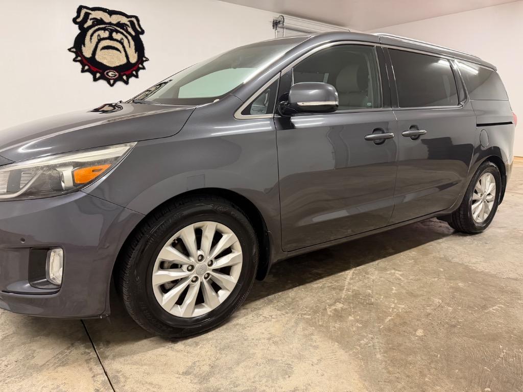 2018 Kia Sedona - $12,950