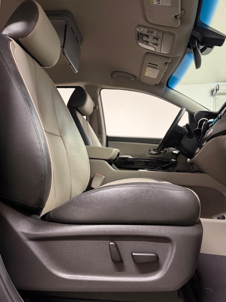 2018 Kia Sedona - $12,950