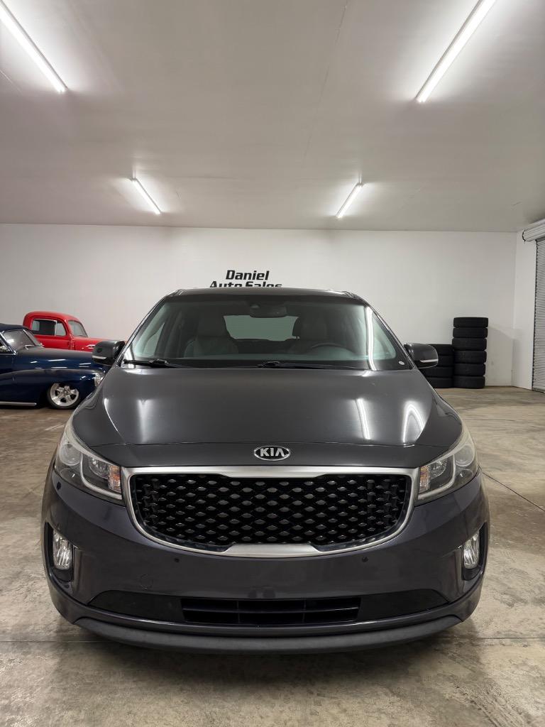 2018 Kia Sedona - $12,950