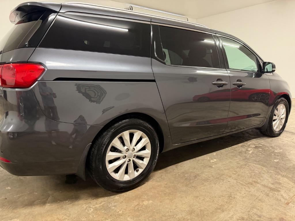 2018 Kia Sedona - $12,950