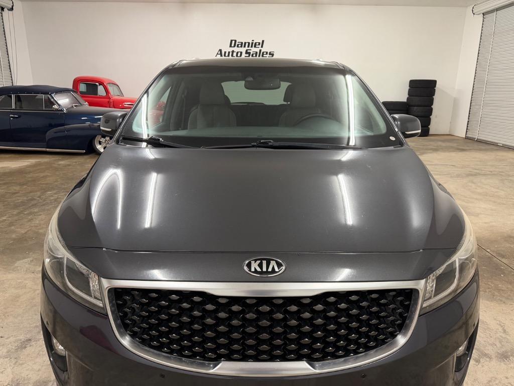 2018 Kia Sedona - $12,950